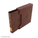 GAMEGENIC: MAGIC THE GATHERING: SOS SECRETS OF STRIXHAVEN: CARDS ALMANAC 18-POCKET: LOREHOLD